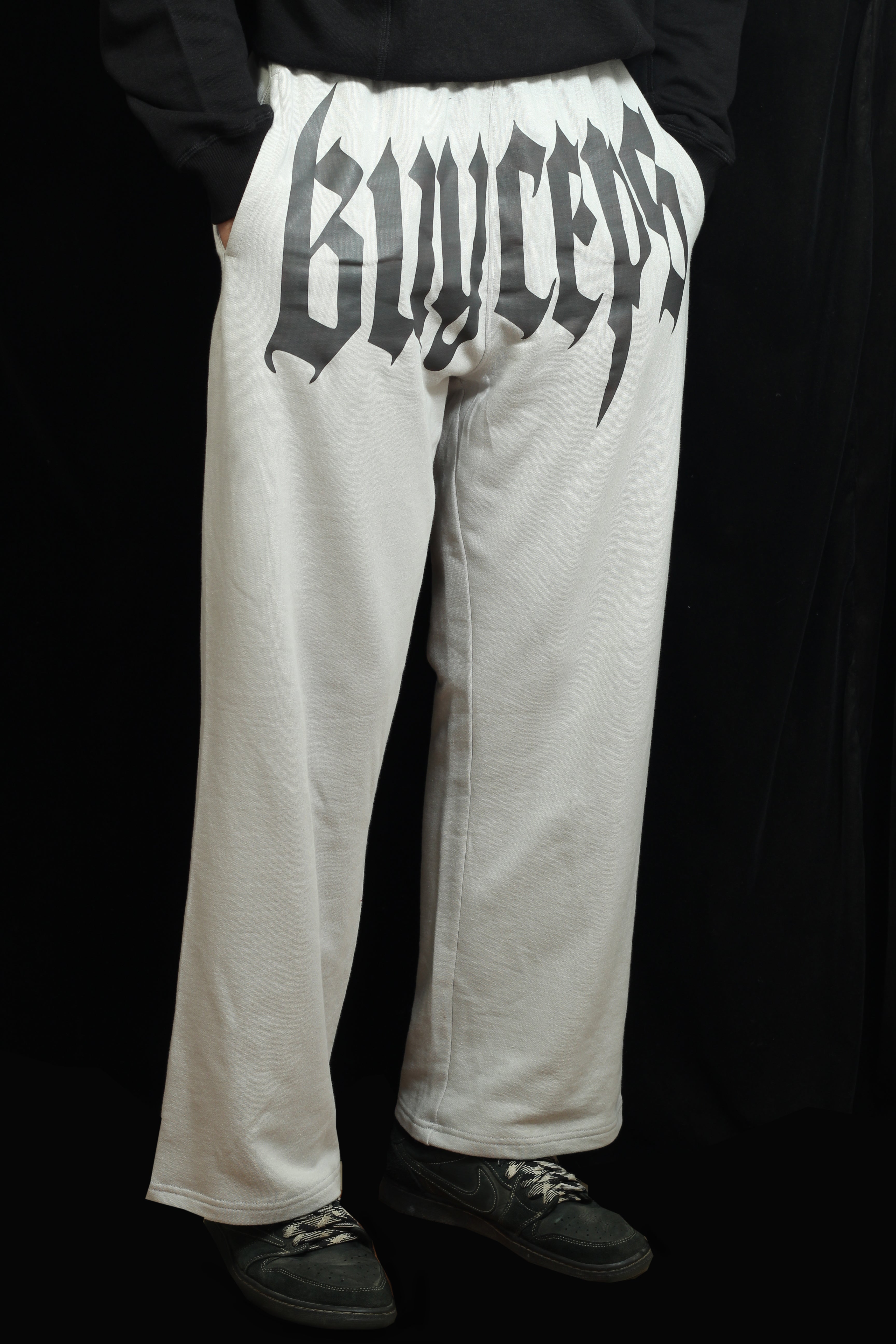 ASH GREY SWEATPANTS – BAGGY FIT, BLACK GRAPHIC